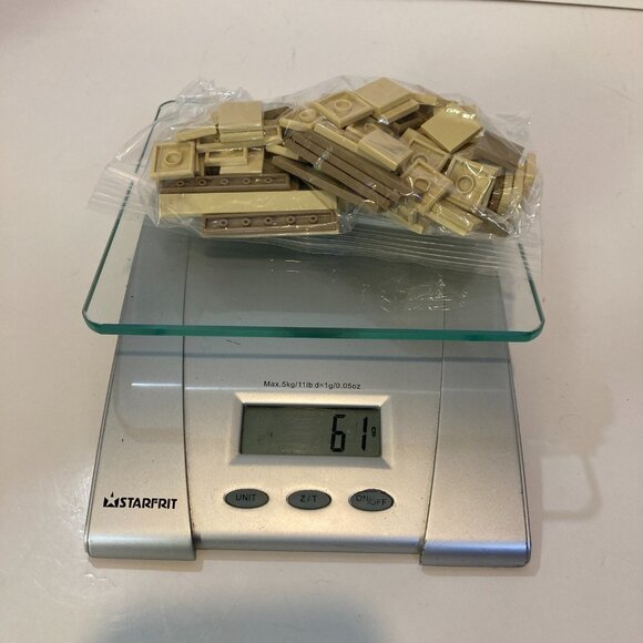 Lego Bulk 3068 2x2 Flat Plate +Other Sizes Mixed Lot Tan Dark Tan 61g 100+ Parts - Picture 1 of 2
